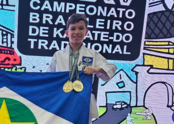 Atleta de 11 anos conquista medalhas de ouro no Karatê