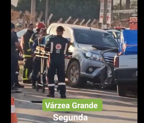 Colisão deixa pessoa ferida no Costa Verde; Vídeo