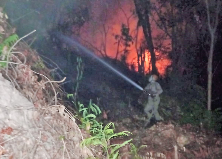 Incêndio no Morro da Luz foi controlado após 1h30