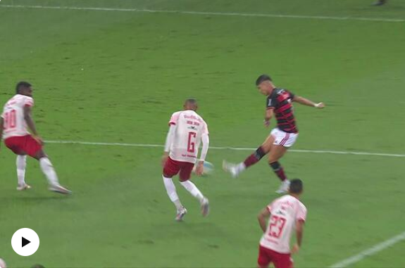 Brasileirão: Flamengo vence Bragantino